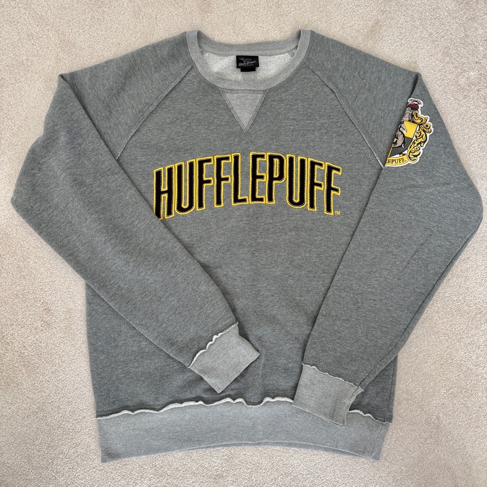 Universal Gray Hufflepuff Women's Crewneck Sweater